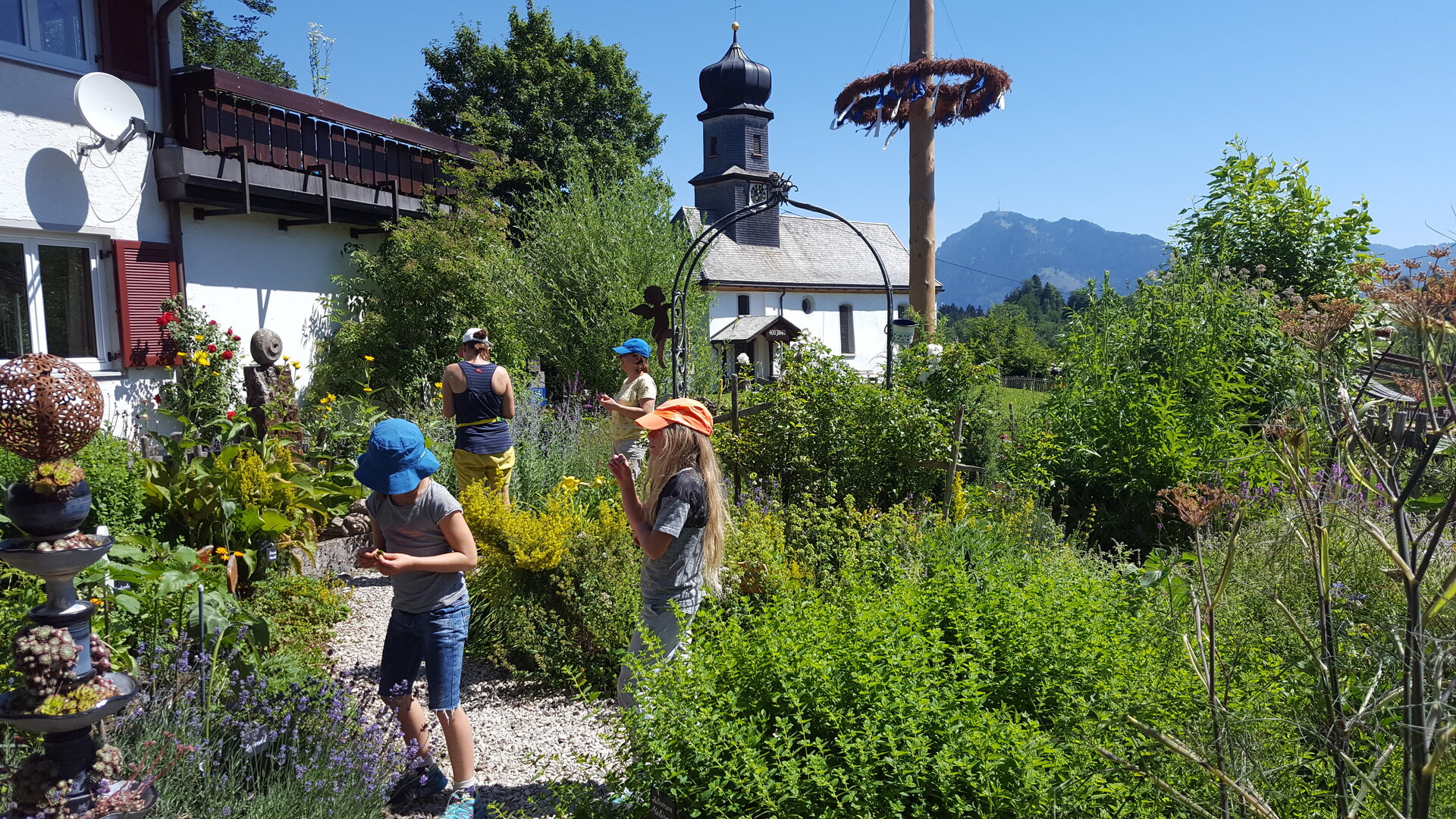 Familie beim Wandern | © DAV Neu-Ulm